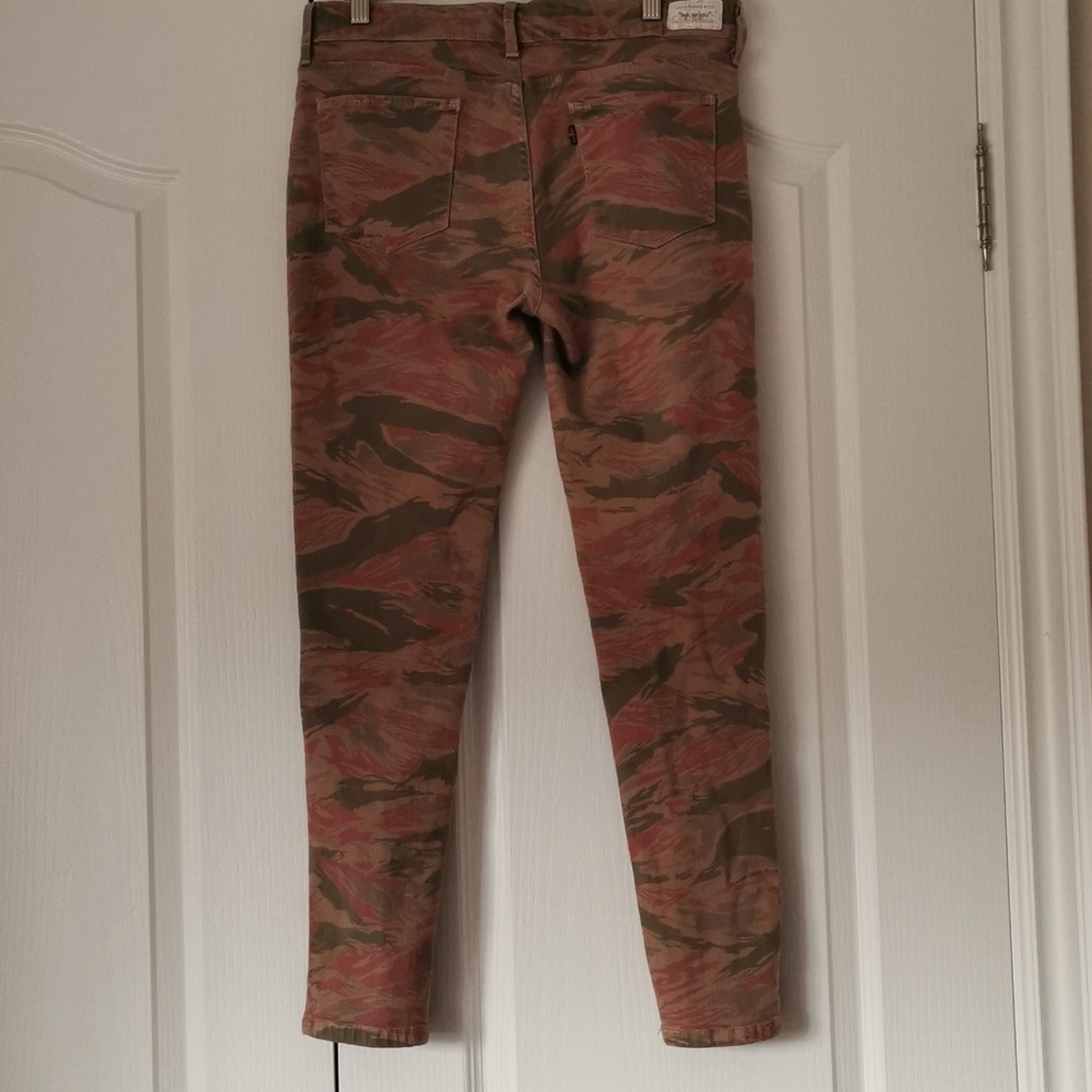 LEVIS JEANS - Picture 2 of 3